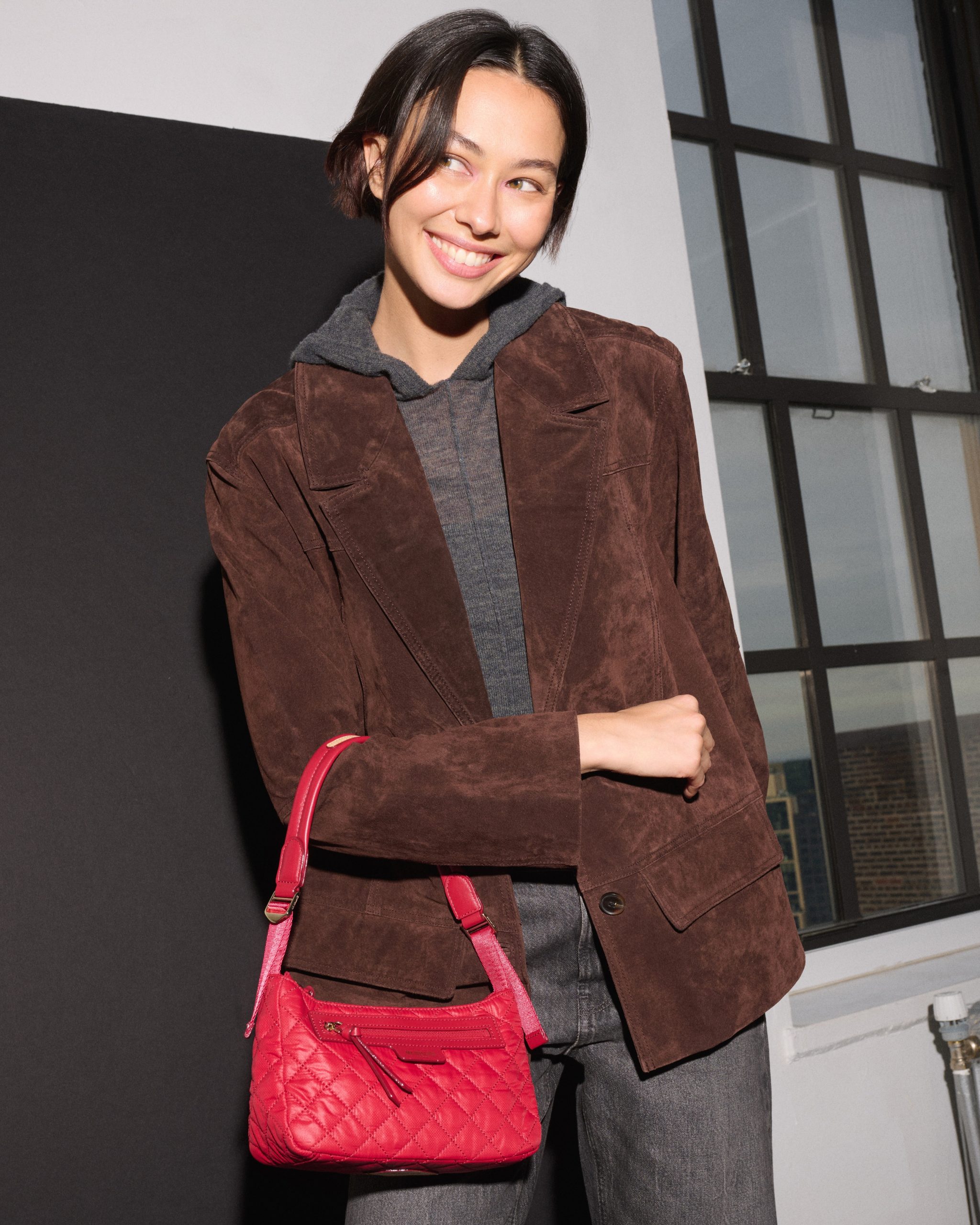 Red Apple Small Park Shoulder Bag - Image 2
