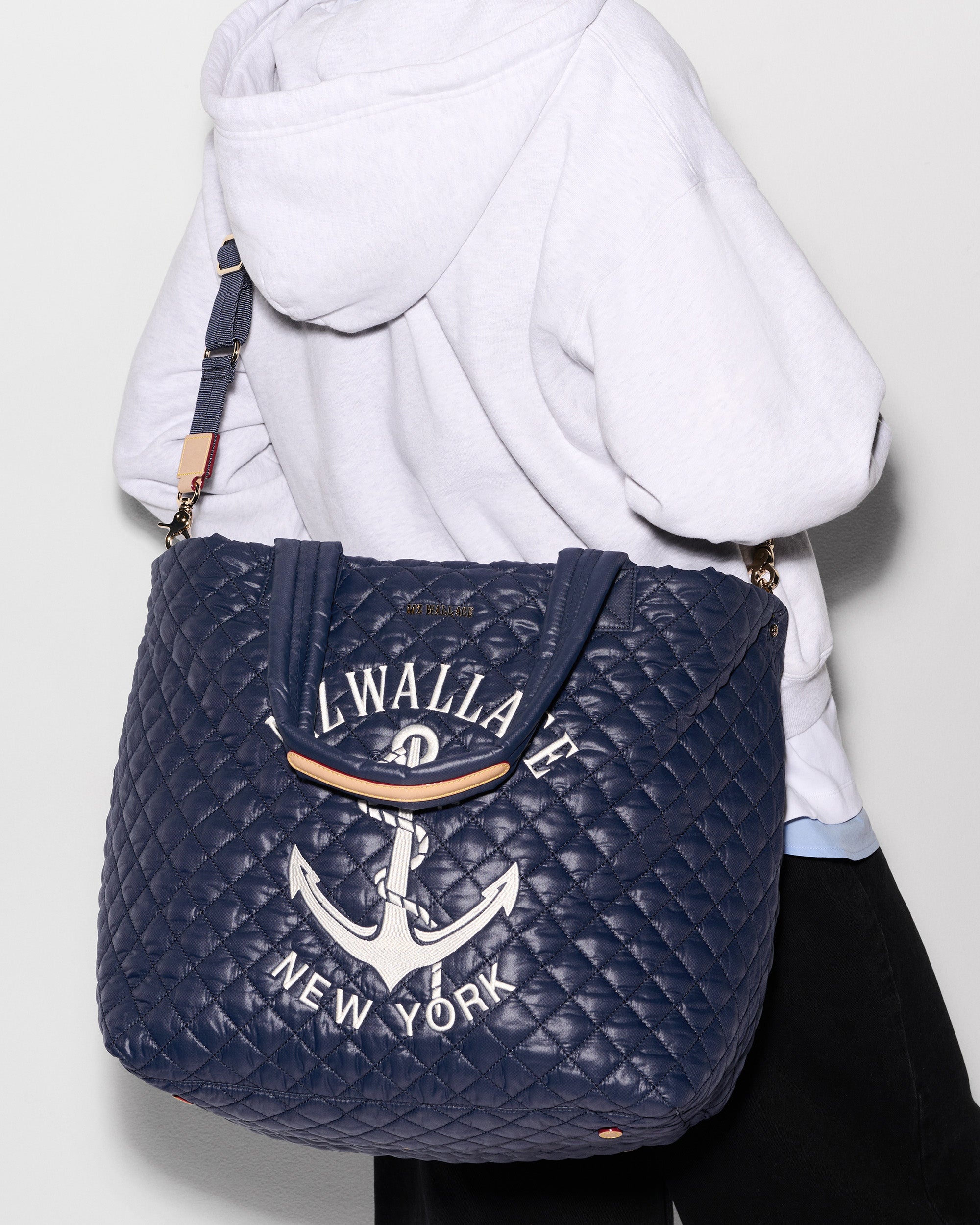 MZW Anchor Large Metro Tote Deluxe - Image 2