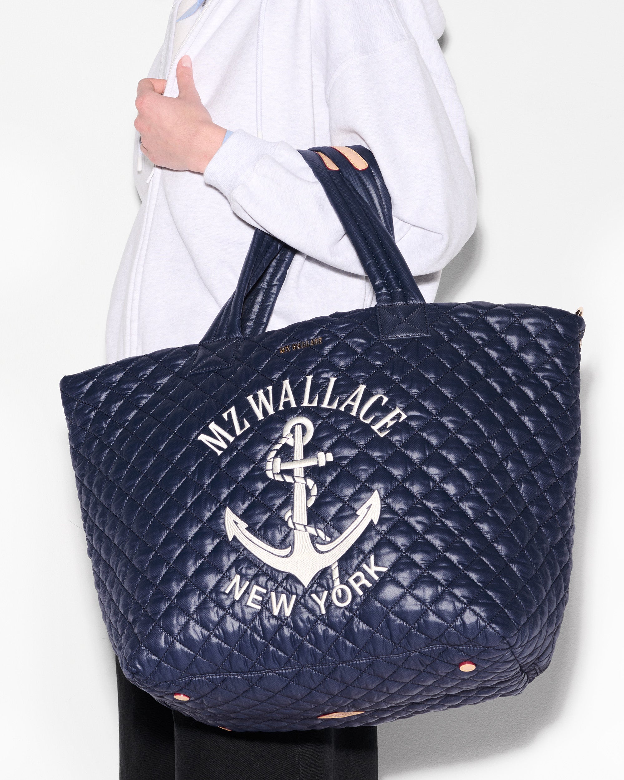 MZW Anchor Large Metro Tote Deluxe - Image 5