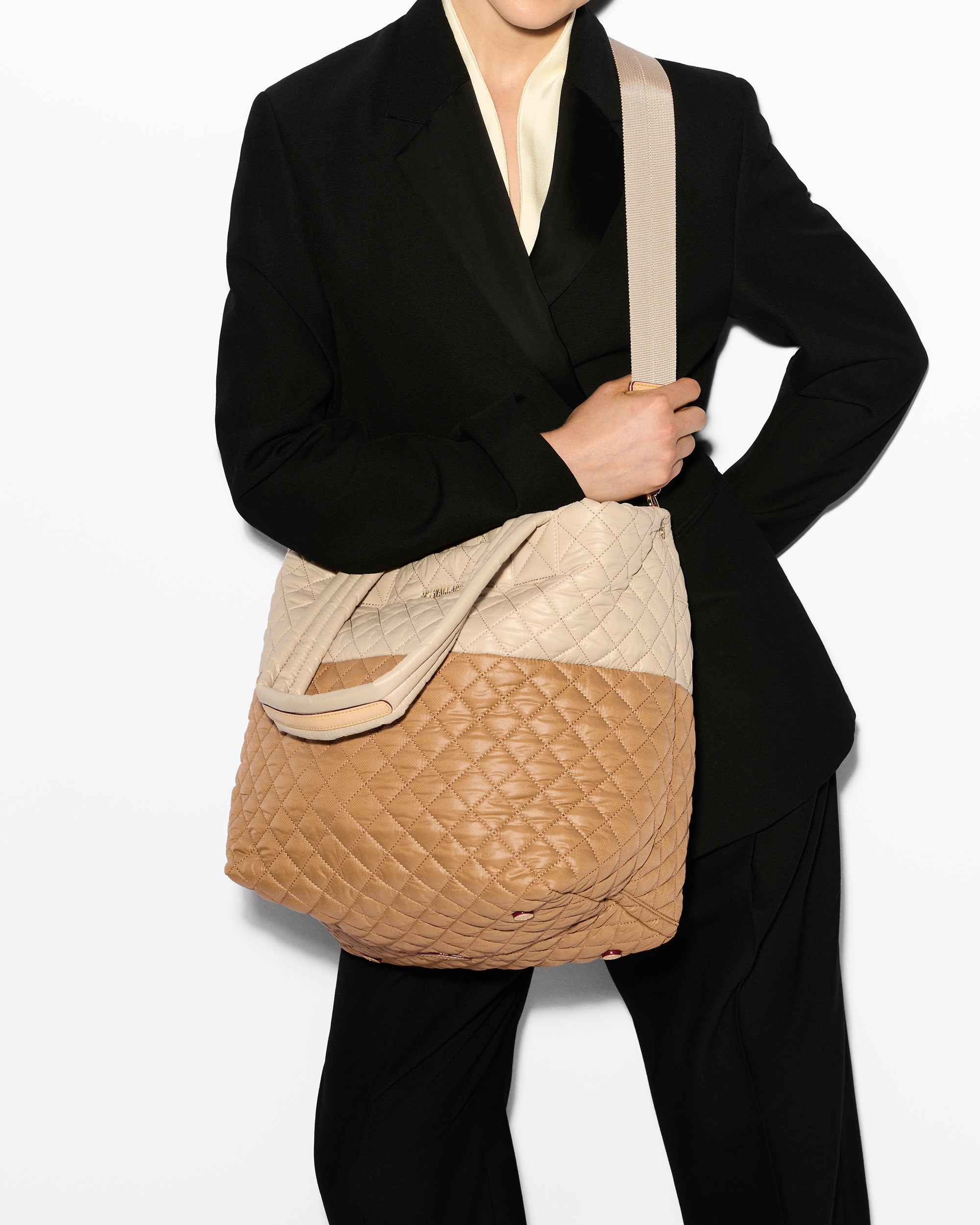 Buff/Caramel Medium Metro Tote Deluxe - Image 4