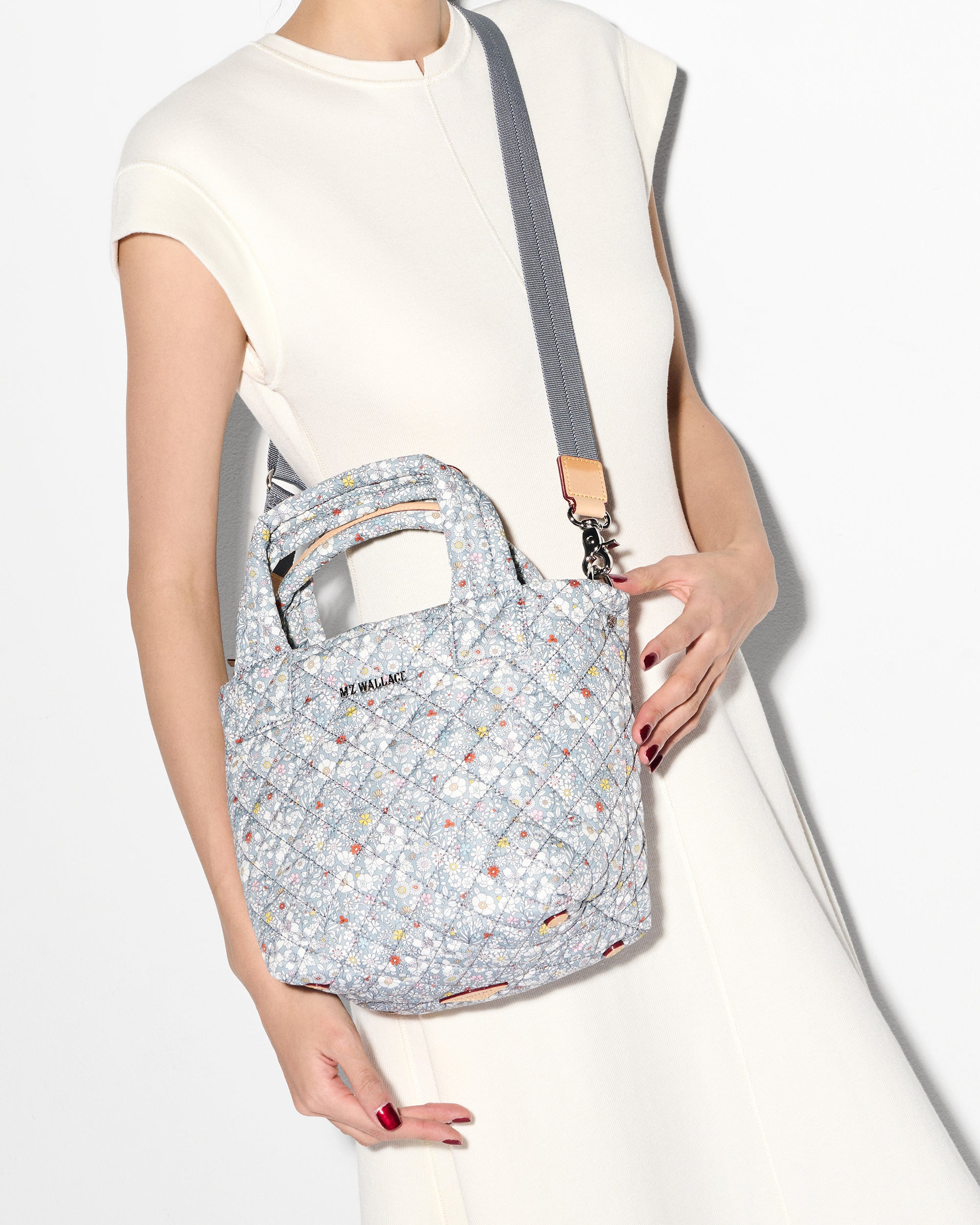 June's Meadow Mini Metro Tote Deluxe - Image 2