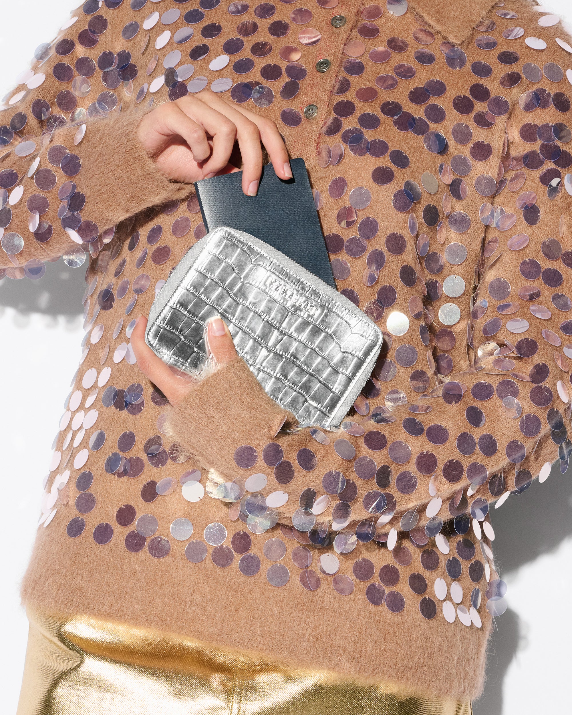 Silver Croc Effect Passport Organizer - Image 2