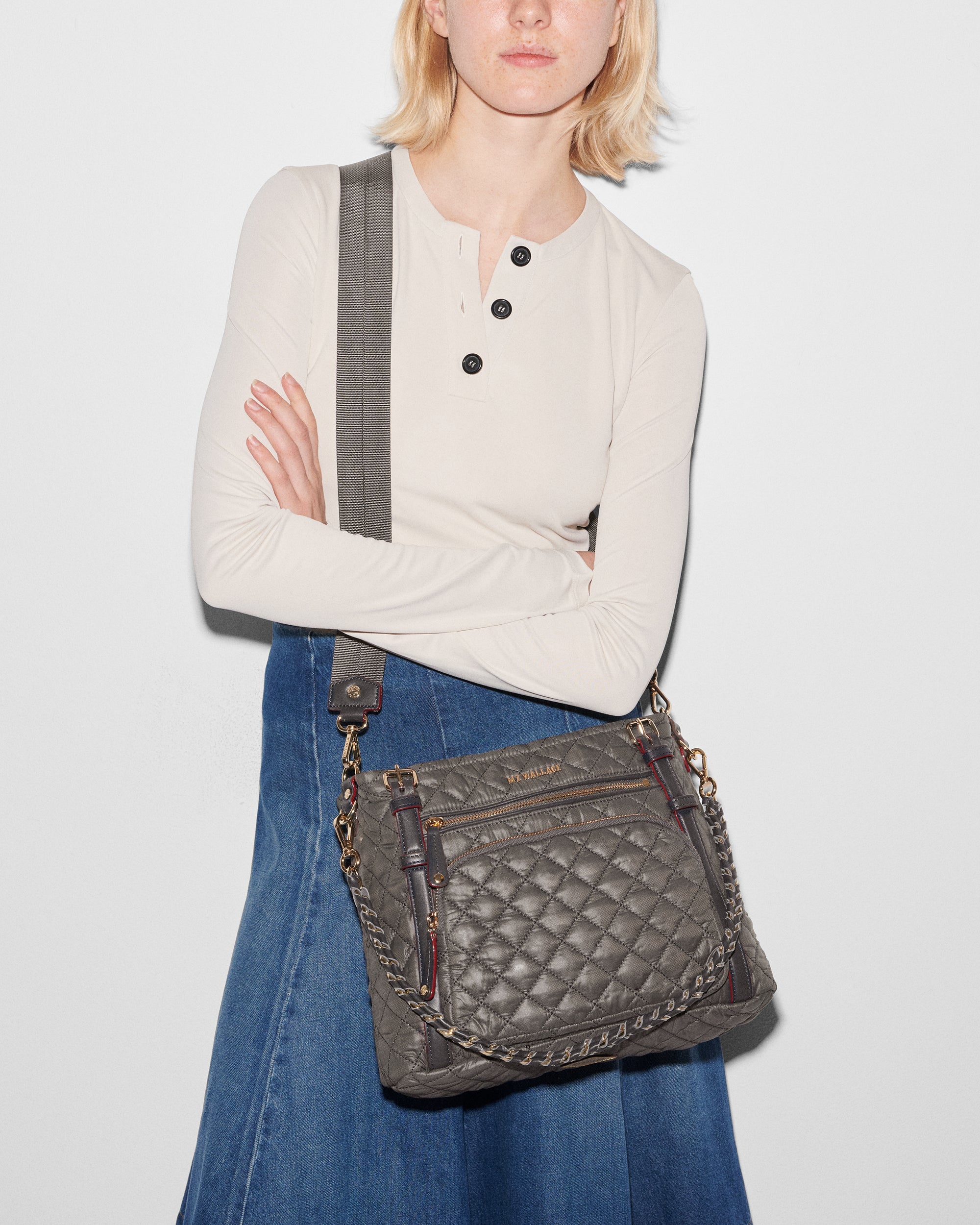 Magnet Crosby Everywhere Tote - Image 4