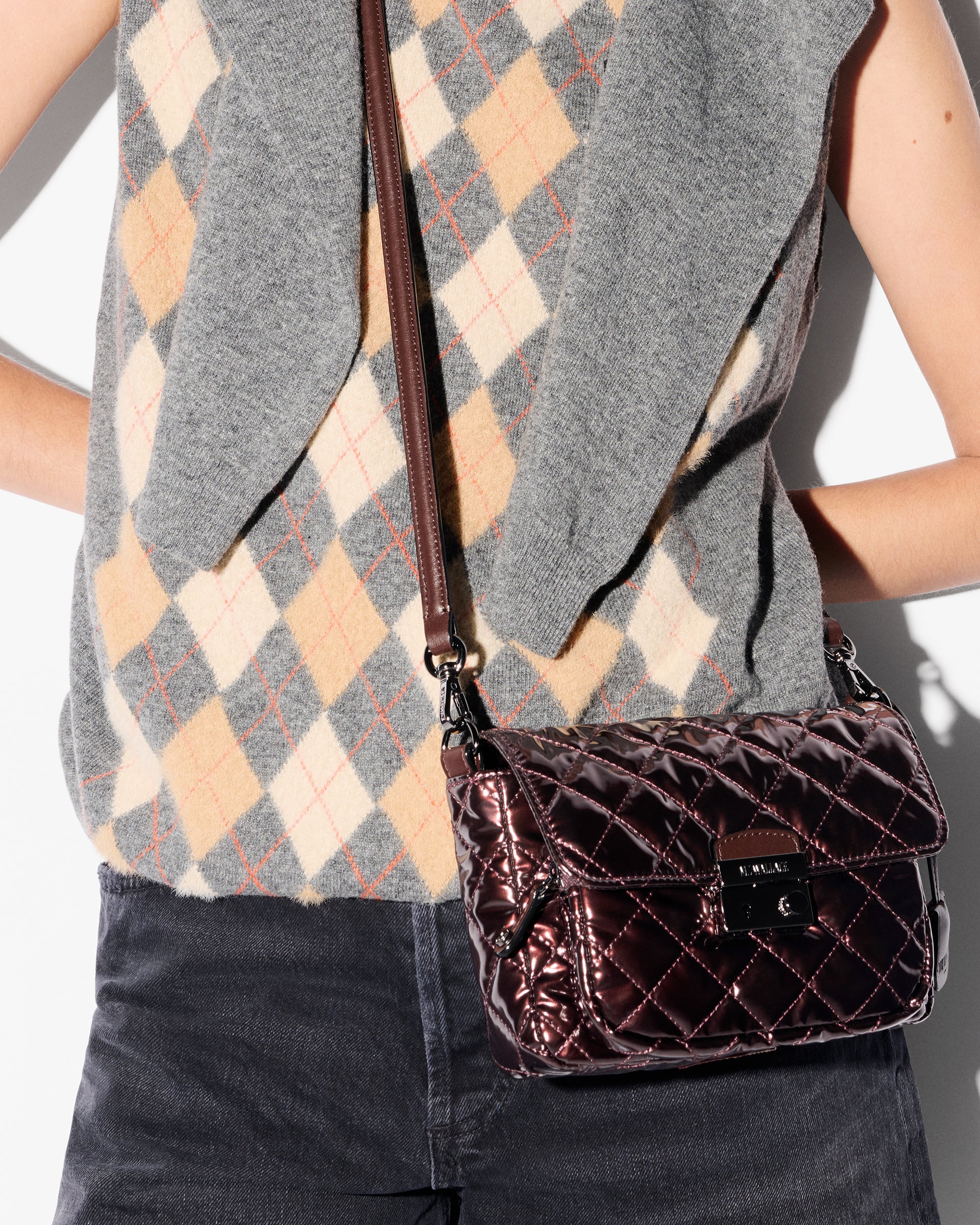Bordeaux Lacquer Small Crosby Lock Crossbody - Image 6
