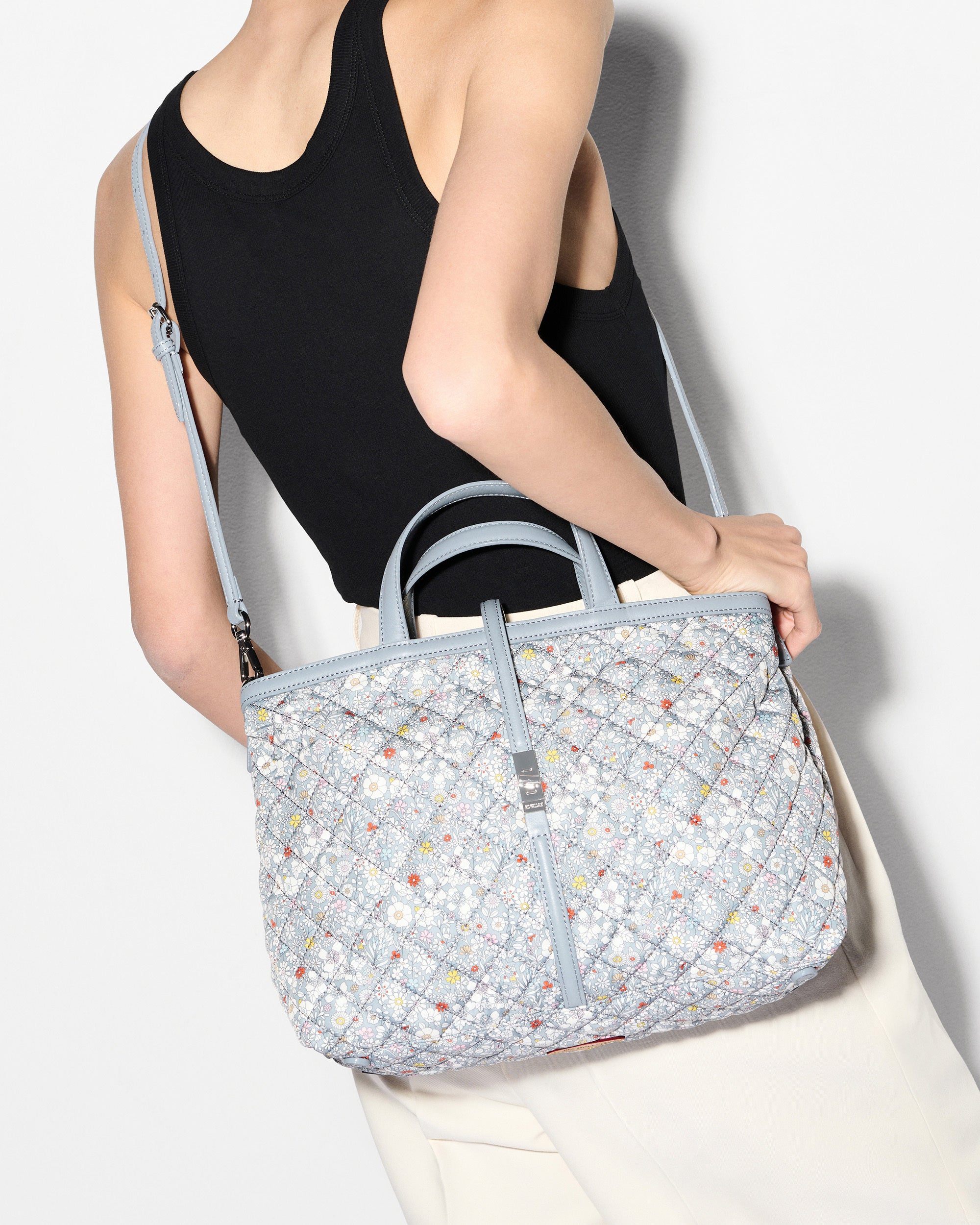 June`s Meadow Medium Astor Top Handle - Image 5