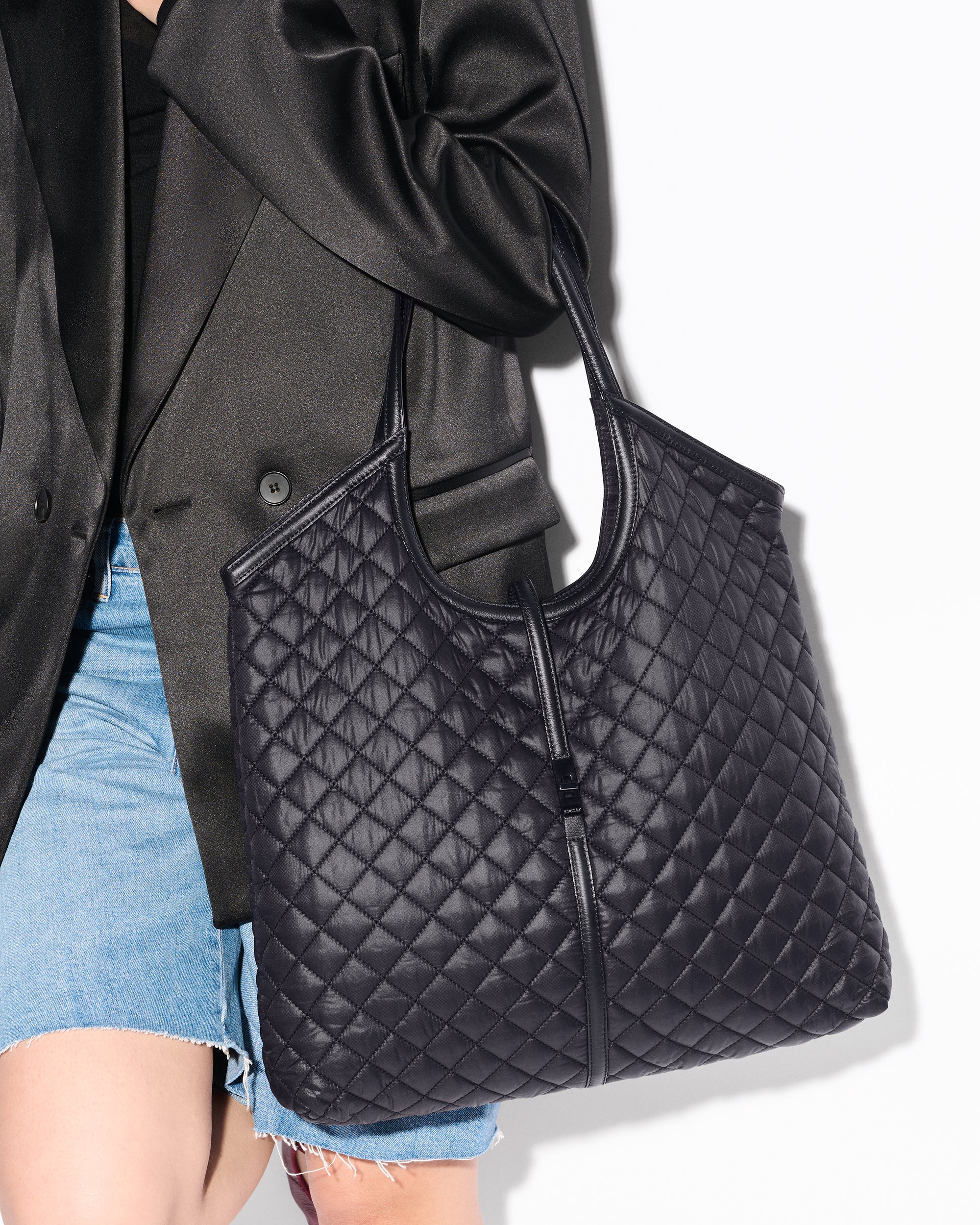 Black Large Astor Tote - Image 2