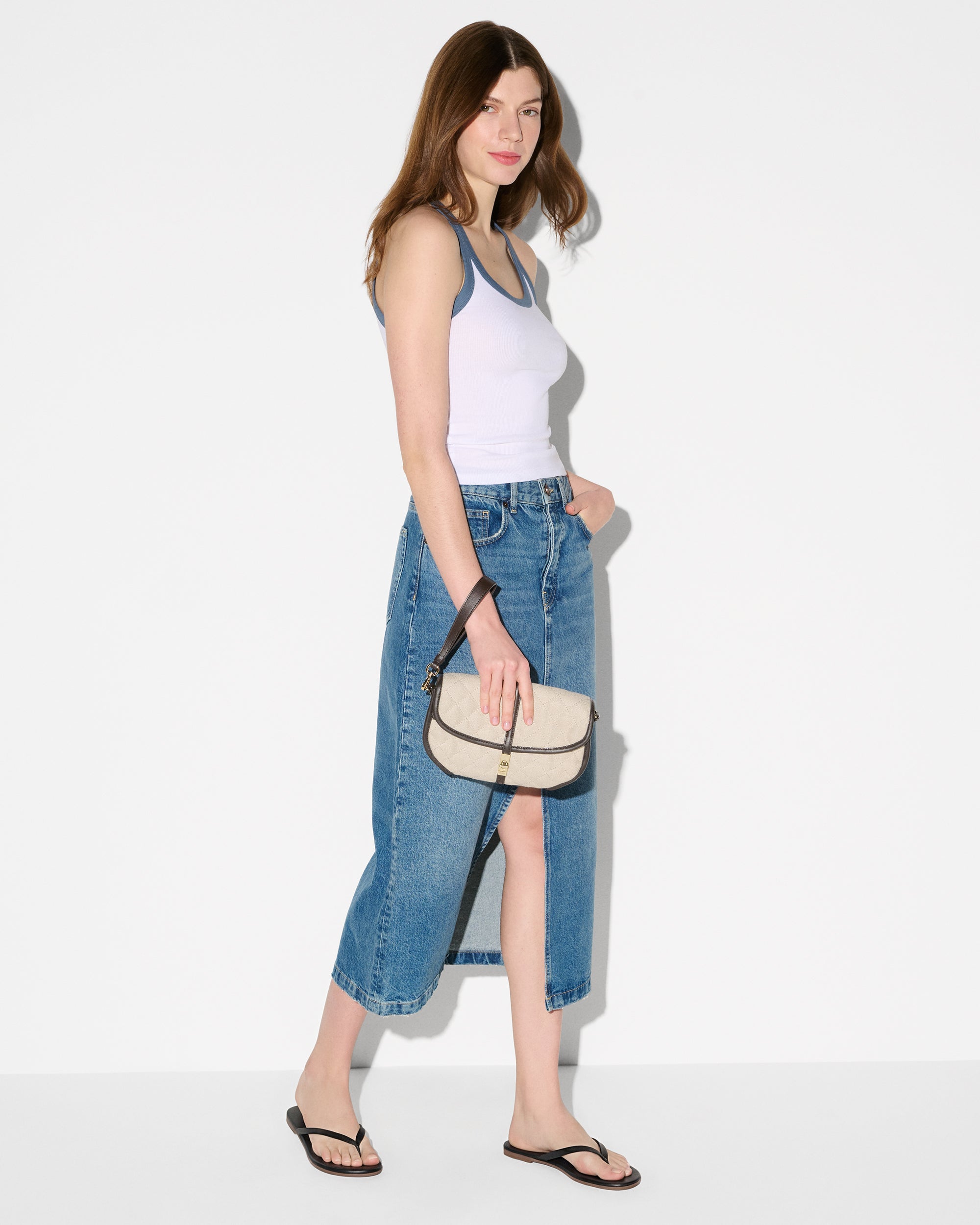Sandy Linen Small Astor Convertible Clutch - Image 2