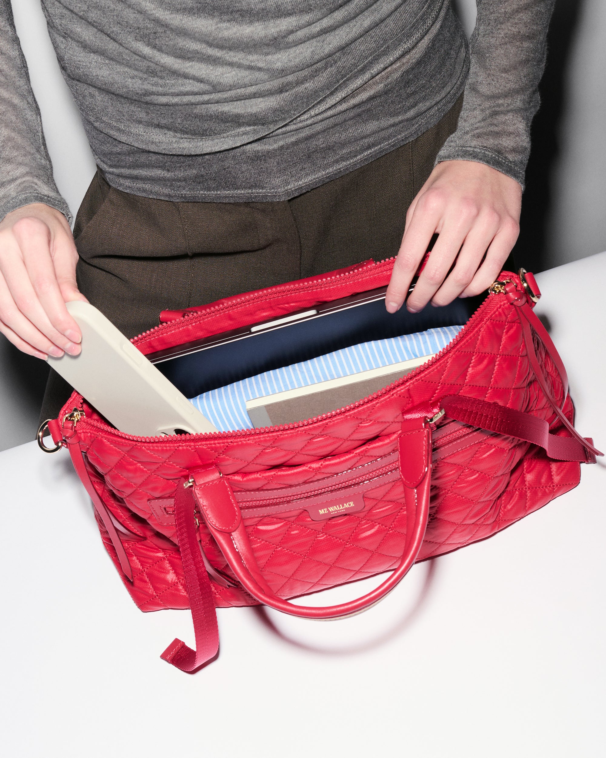 Red Apple Medium Park Satchel - Image 6
