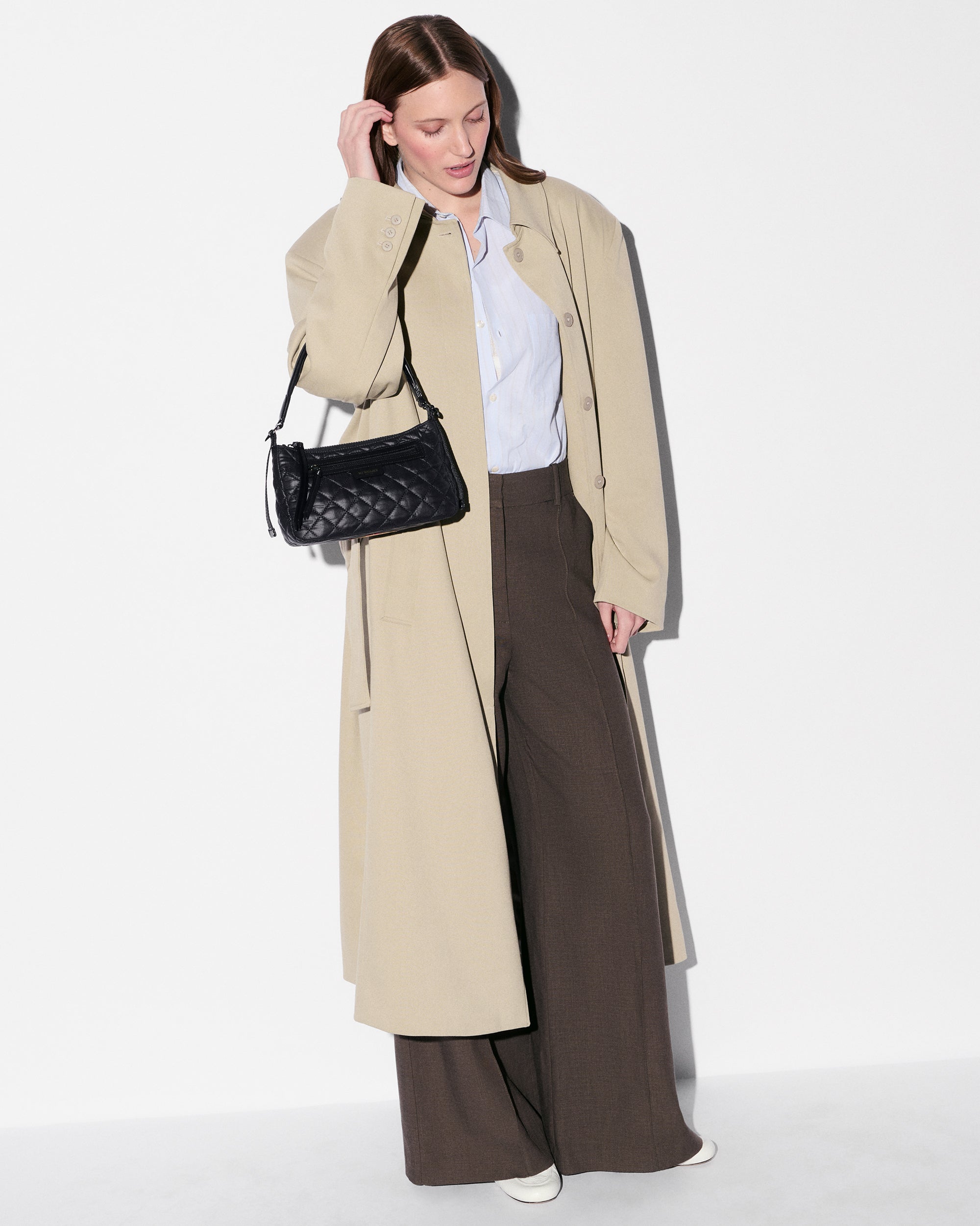 Black Small Park Shoulder Bag - Image 2