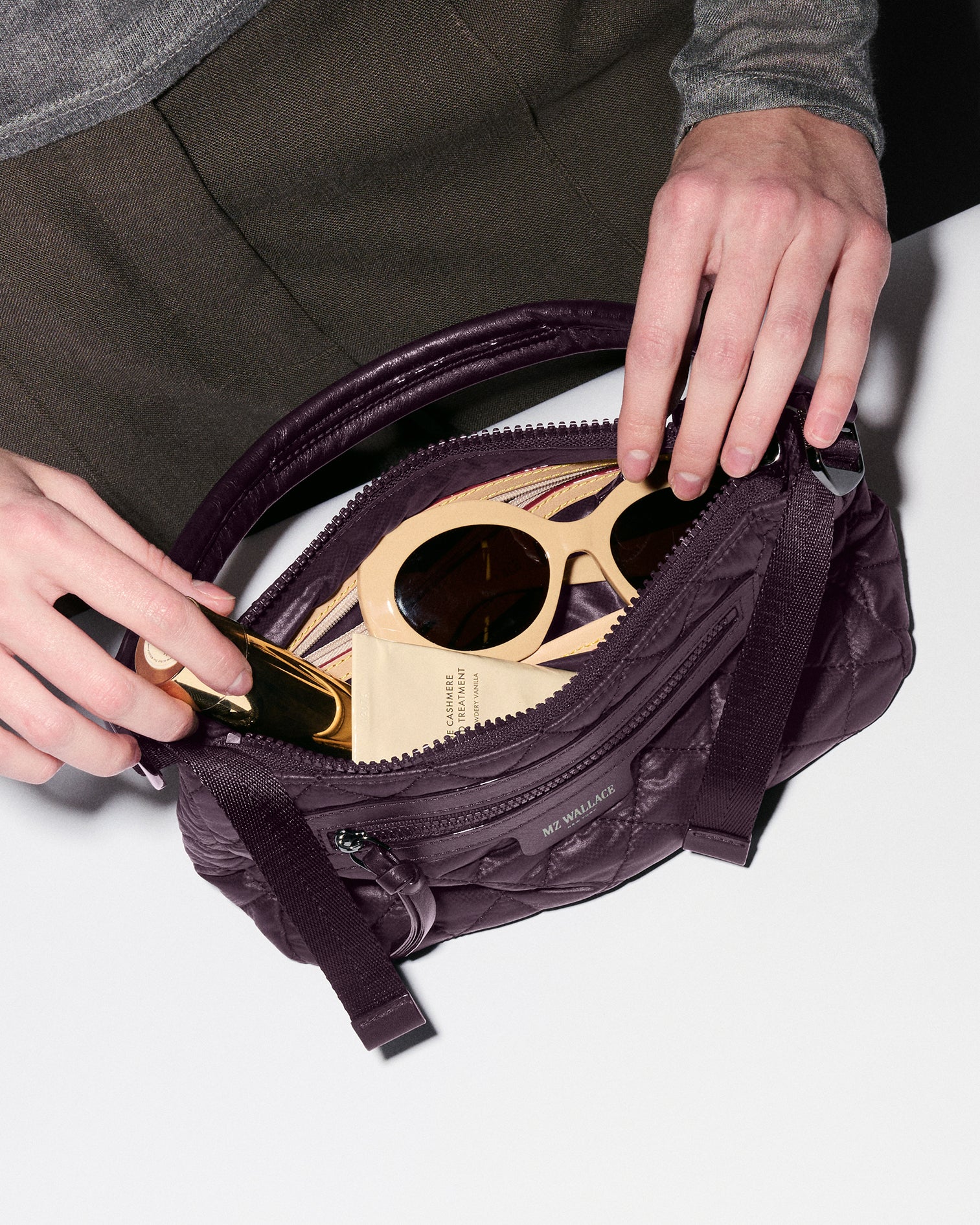 Raisin Small Park Shoulder Bag - Image 6