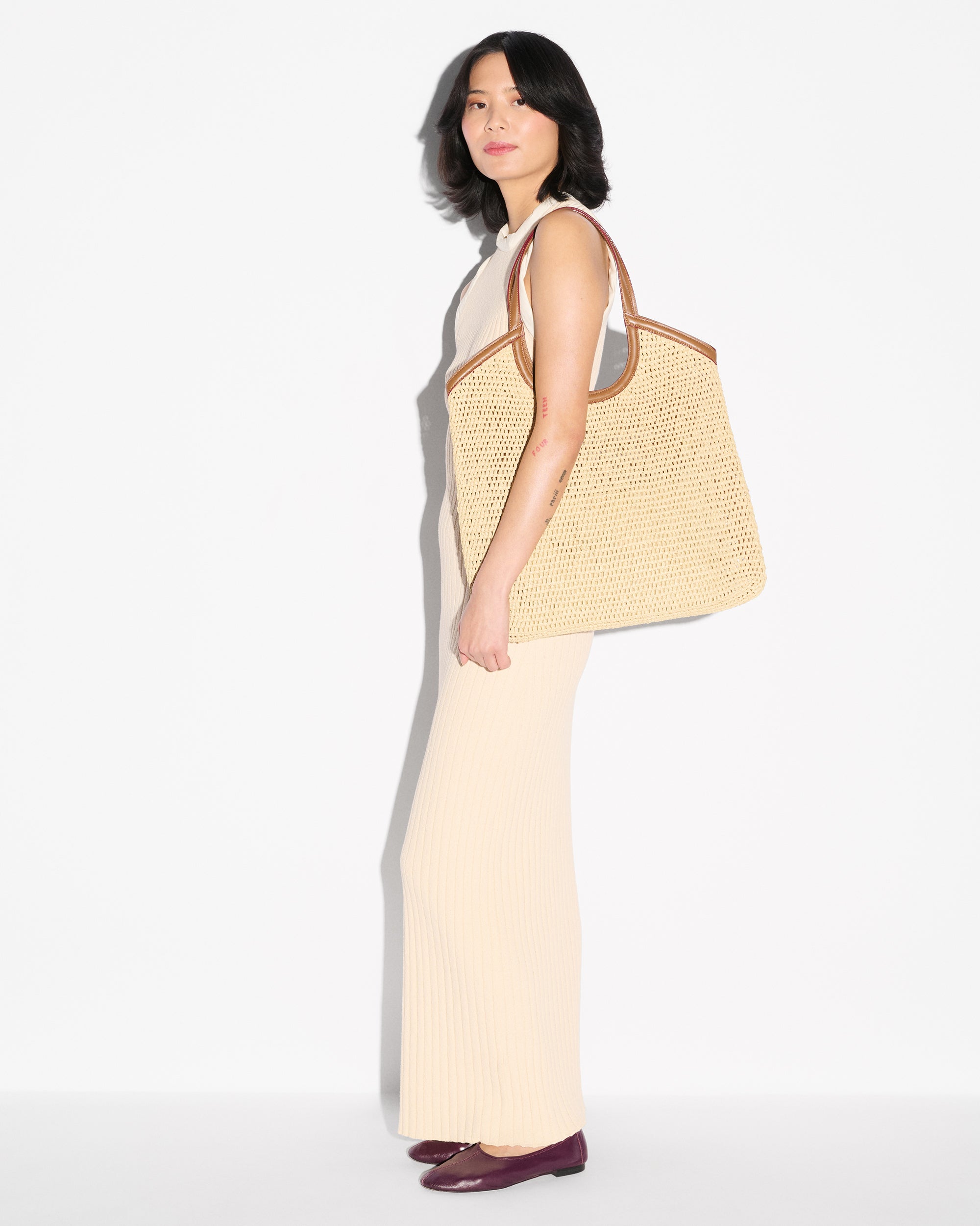 Camel Large Crochet Georgica Tote - Image 4