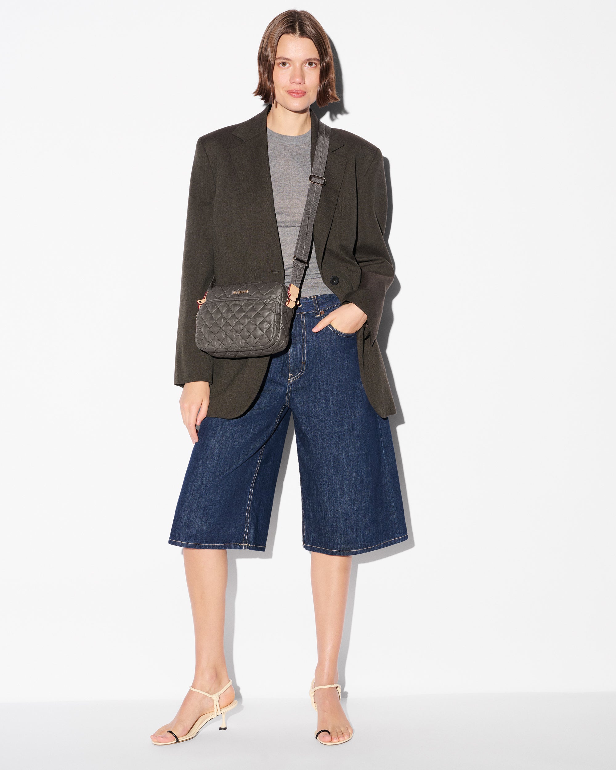 Magnet Small Metro Camera Crossbody Bag - Image 2