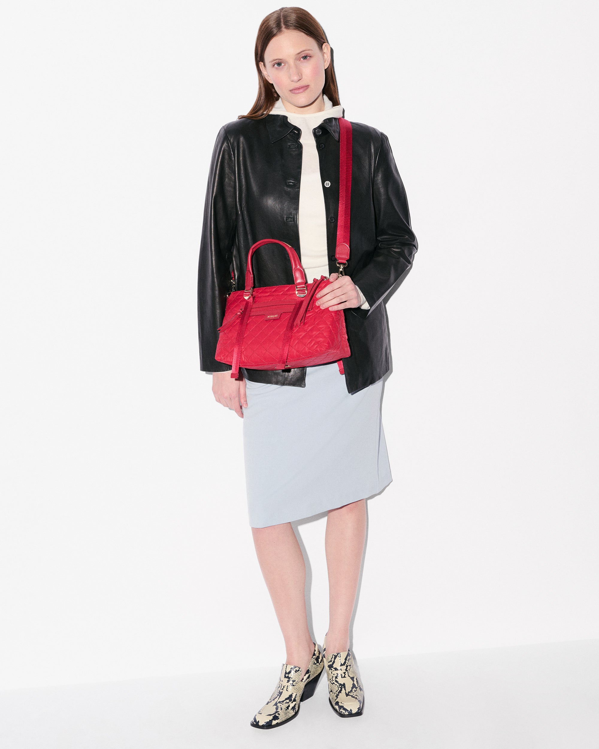 Red Apple Small Park Satchel - Image 5