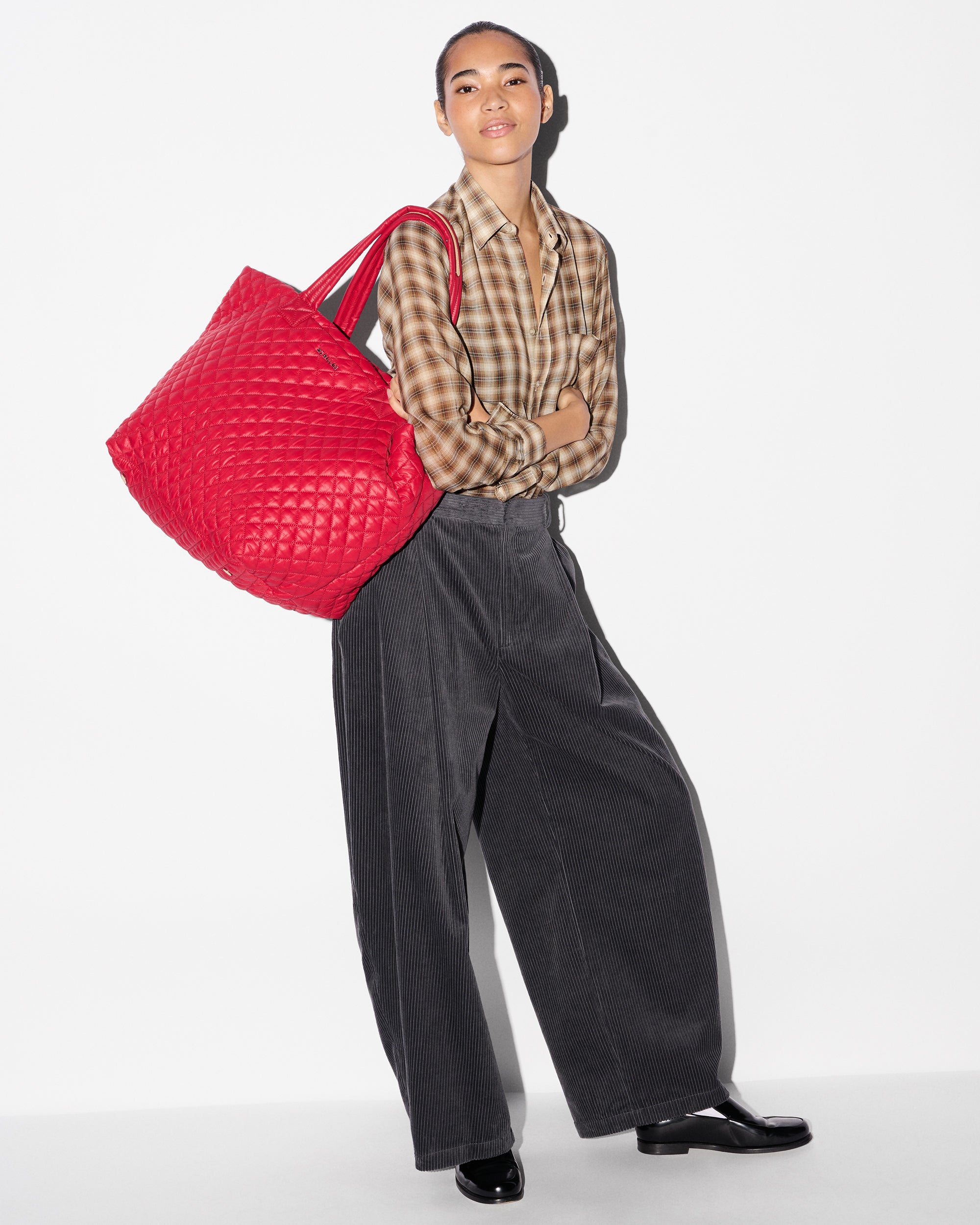Red Apple Large Metro Tote Deluxe - Image 4