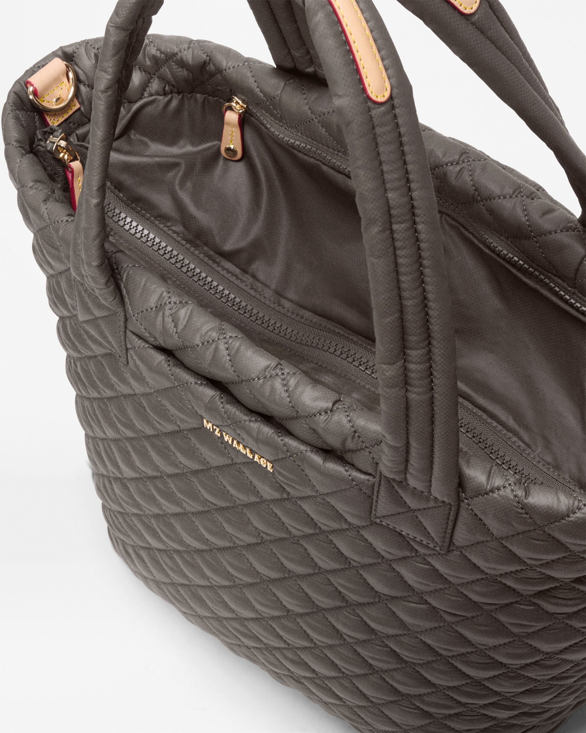 Magnet Medium Metro Tote Deluxe - Image 5