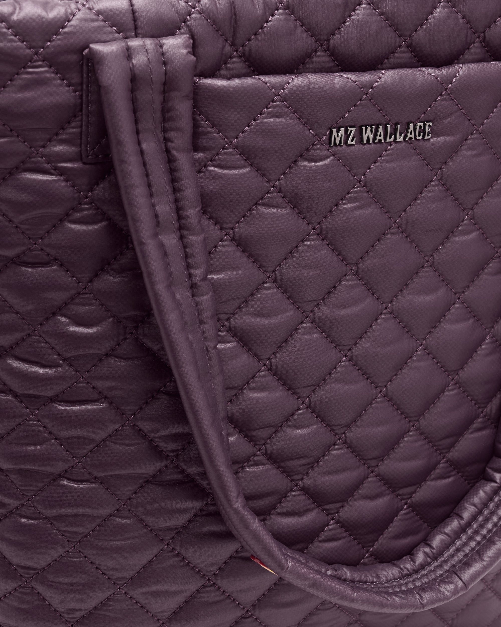 Raisin Medium Metro Tote Deluxe - Image 3