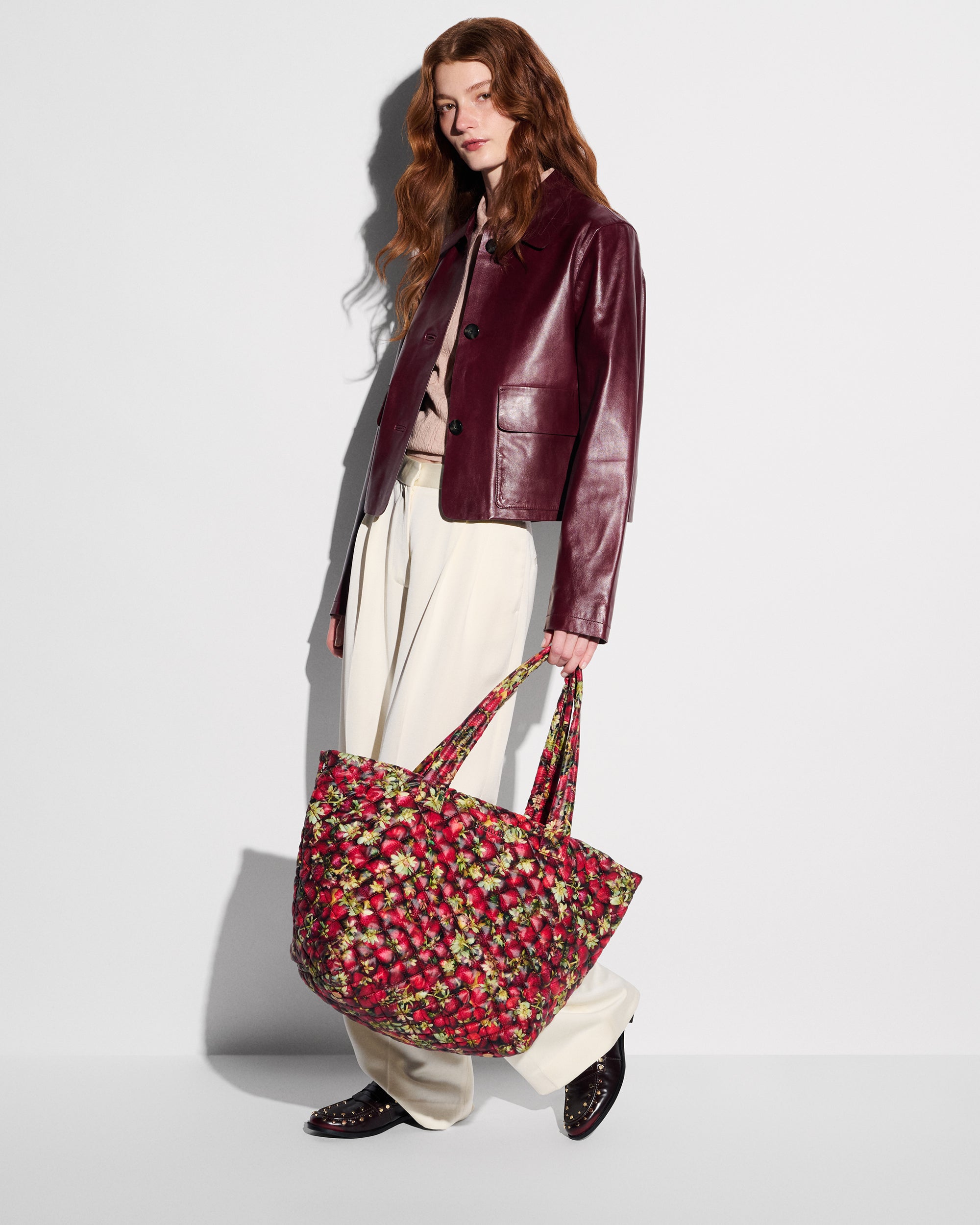 Strawberry Print Medium Metro Tote Deluxe - Image 5