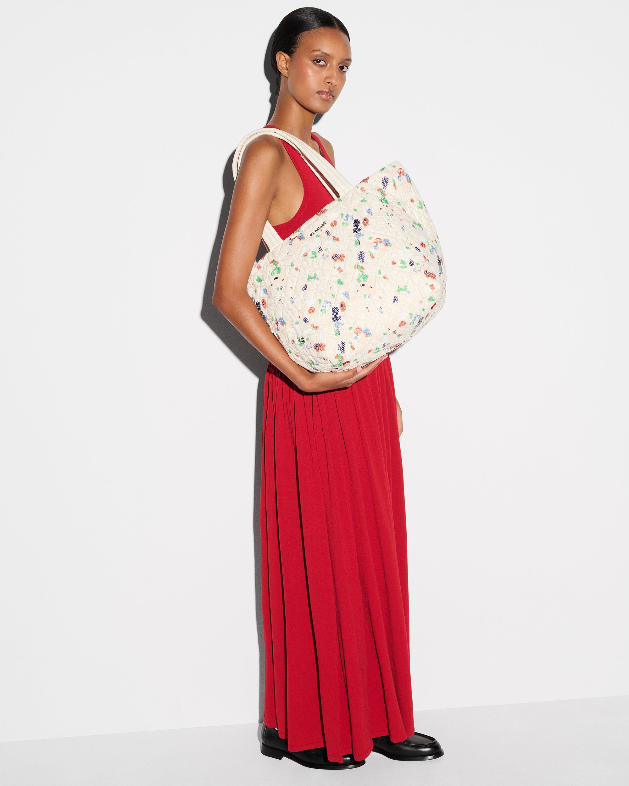 Eden Sequin Medium Metro Tote Deluxe - Image 6