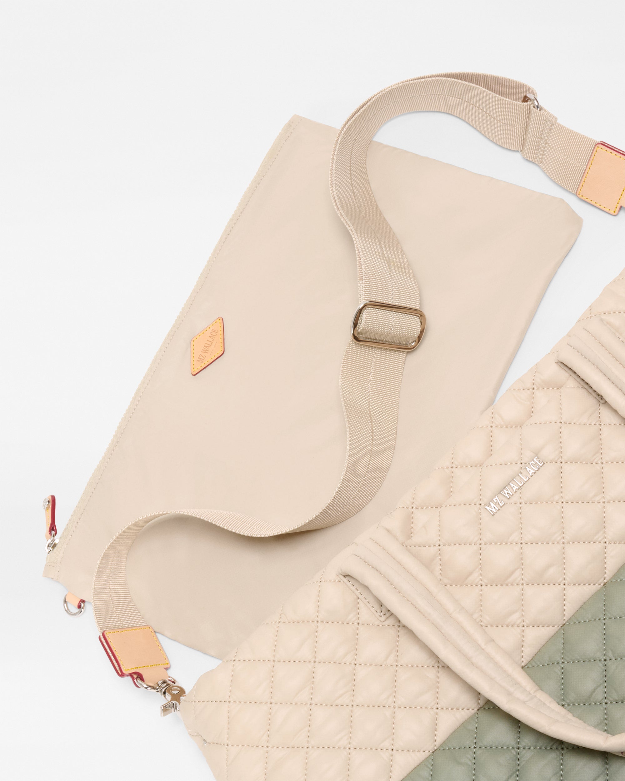 Agave Green/Buff Medium Metro Tote Deluxe - Image 5