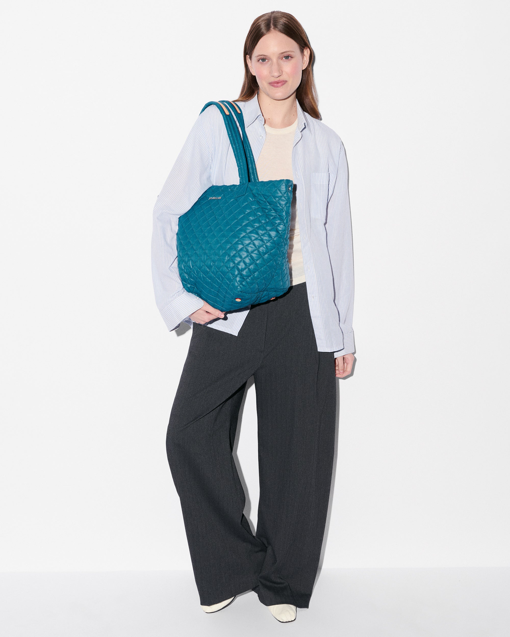 Pacific Blue Medium Metro Tote Deluxe - Image 4
