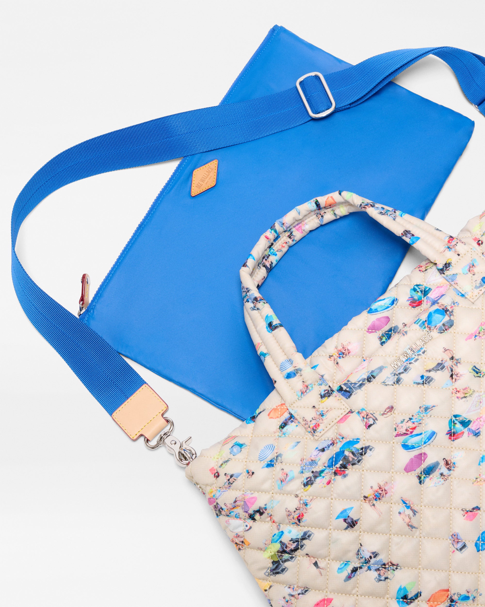 Dede Beach Print Small Metro Tote Deluxe - Image 6
