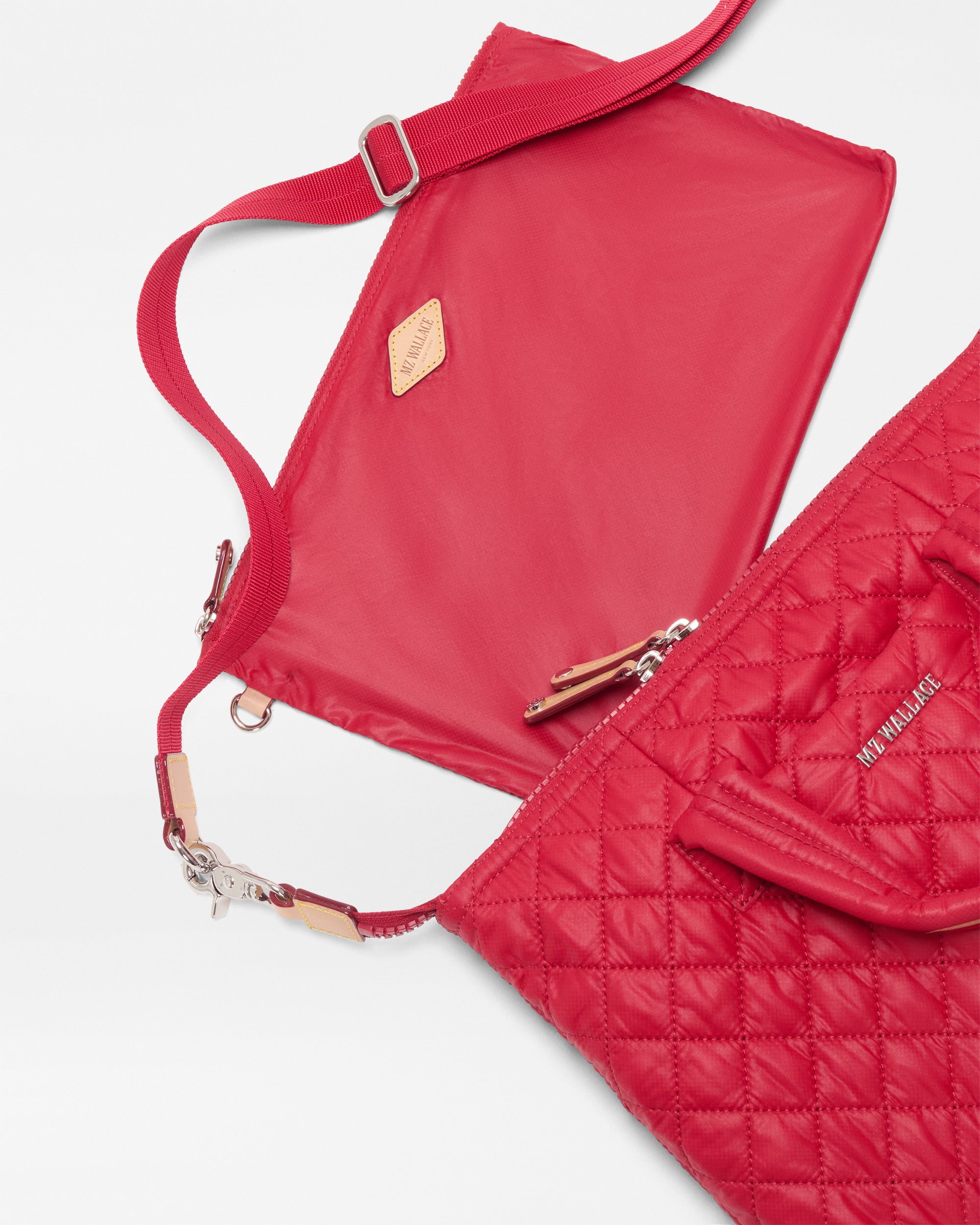 Red Apple Small Sutton Deluxe - Image 6