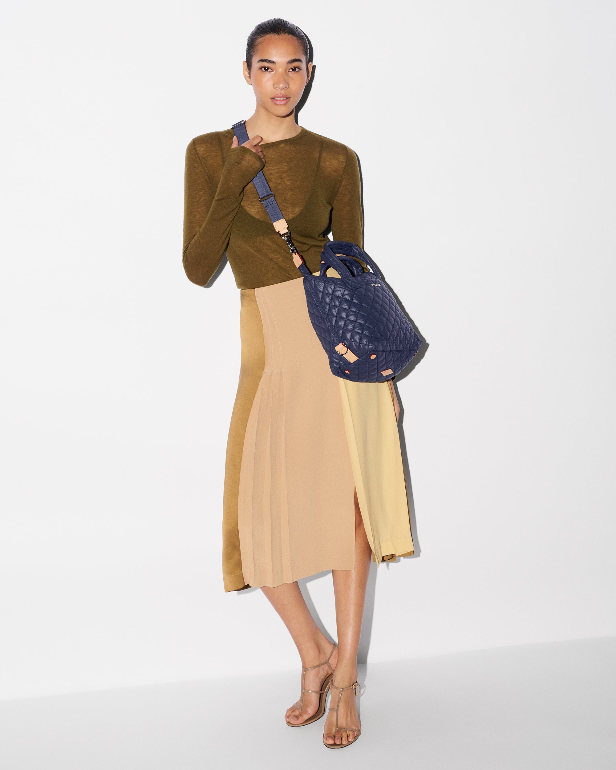 Navy Small Sutton Deluxe - Image 4