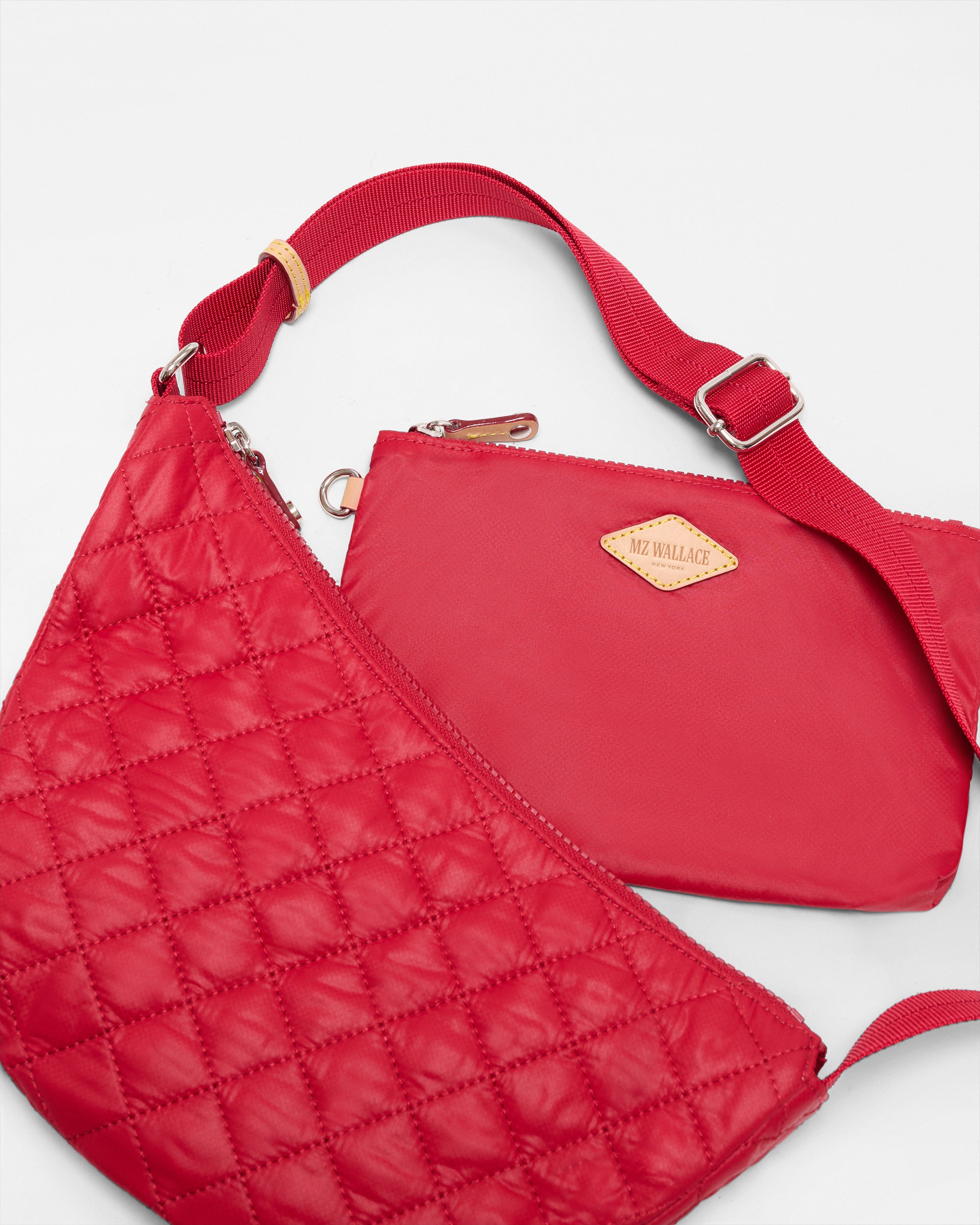 Red Apple Small Metro Smile Bag - Image 3
